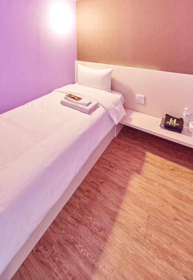 Single Room Female