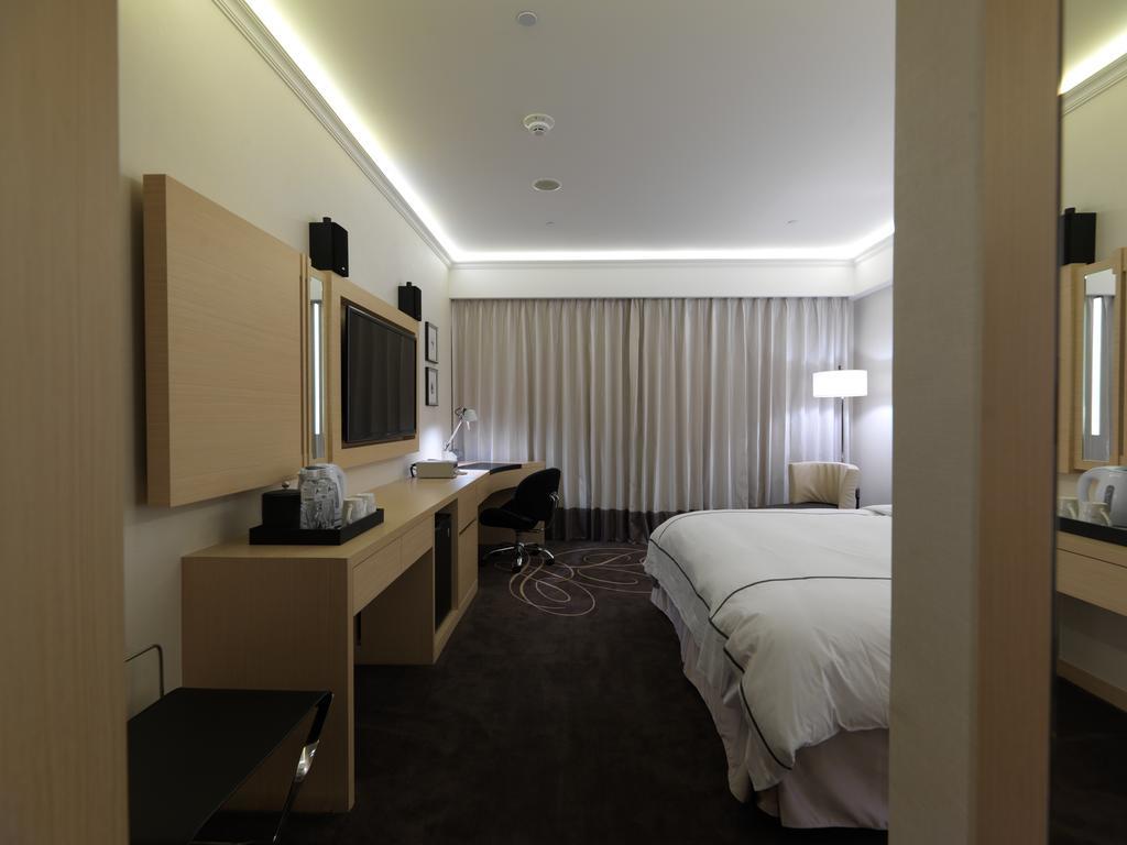 K Deluxe Double Room with Balcony,104016710:JPEG