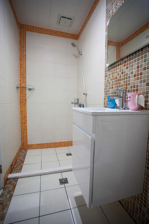 Triple Room with Shared Bathroom