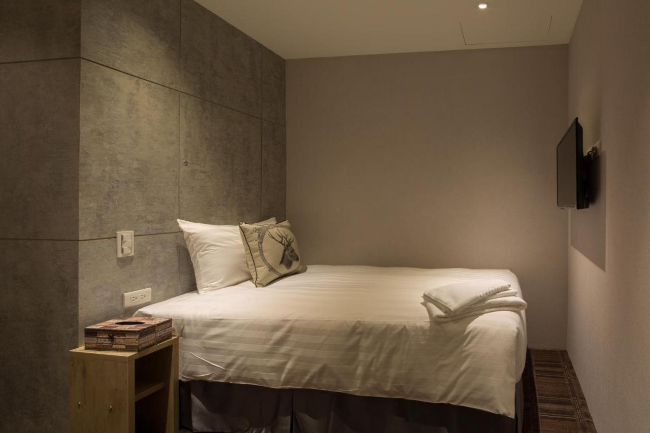 Single Room No Window