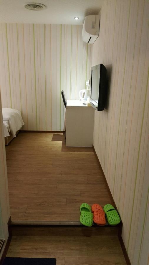 Economy Dreibettzimmer