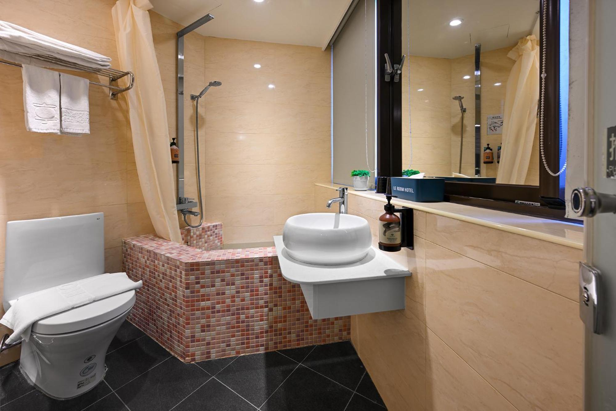 Deluxe Double Room,1543600792:JPEG