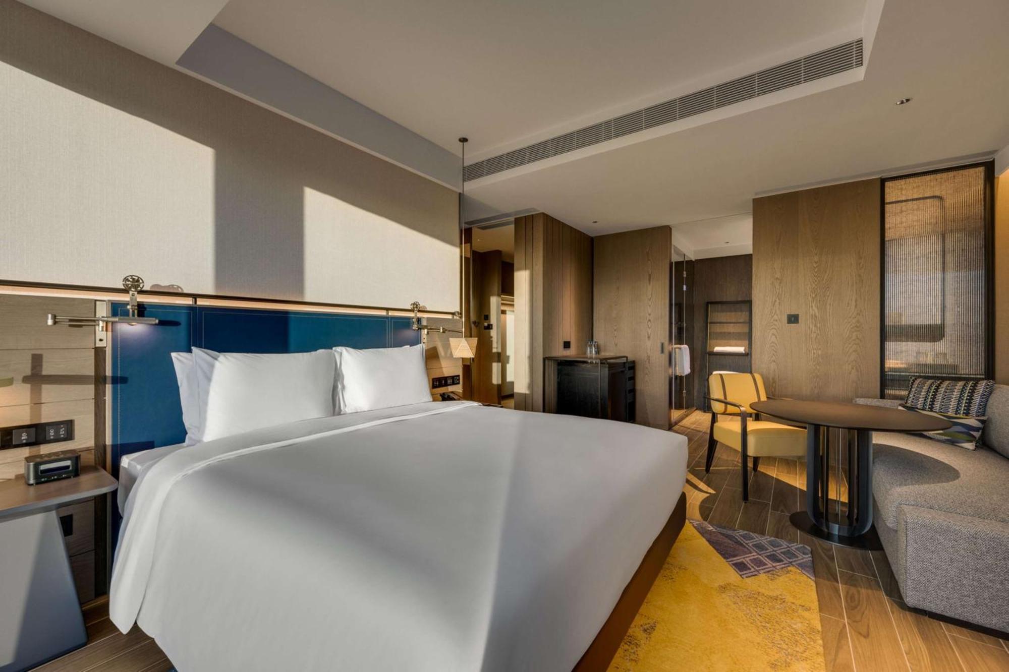 Deluxe King Room,1548807562:JPEG
