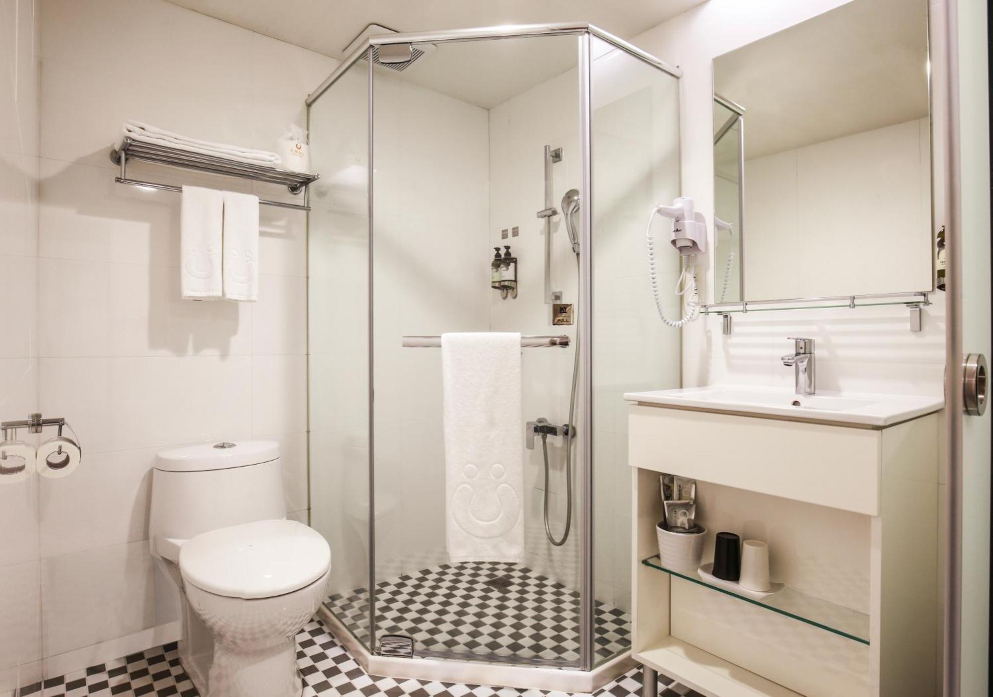 Standard Double Room,1550520817:JPEG