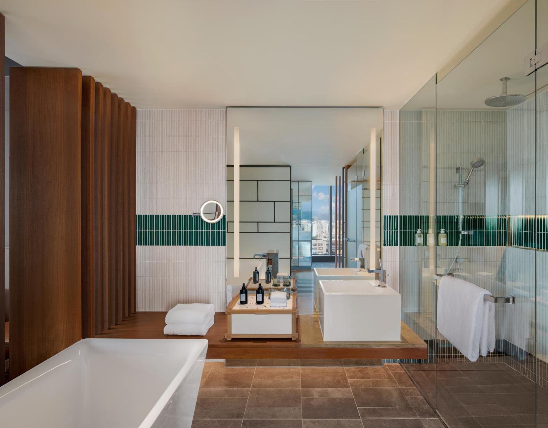 Fabulous Room - Zimmer mit 2 Doppelbetten und Stadtblick