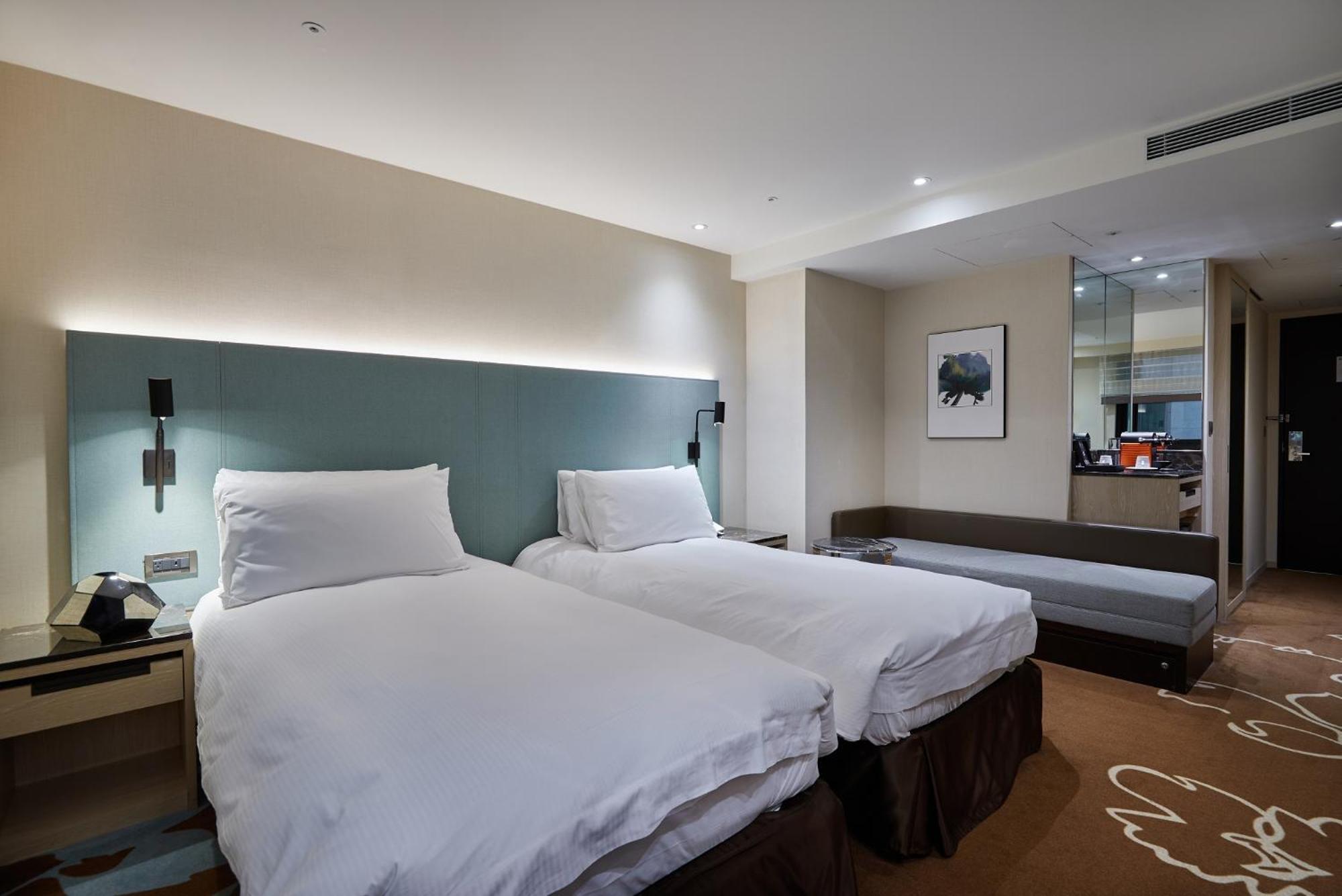 Superior Twin Room,1611111095:JPEG