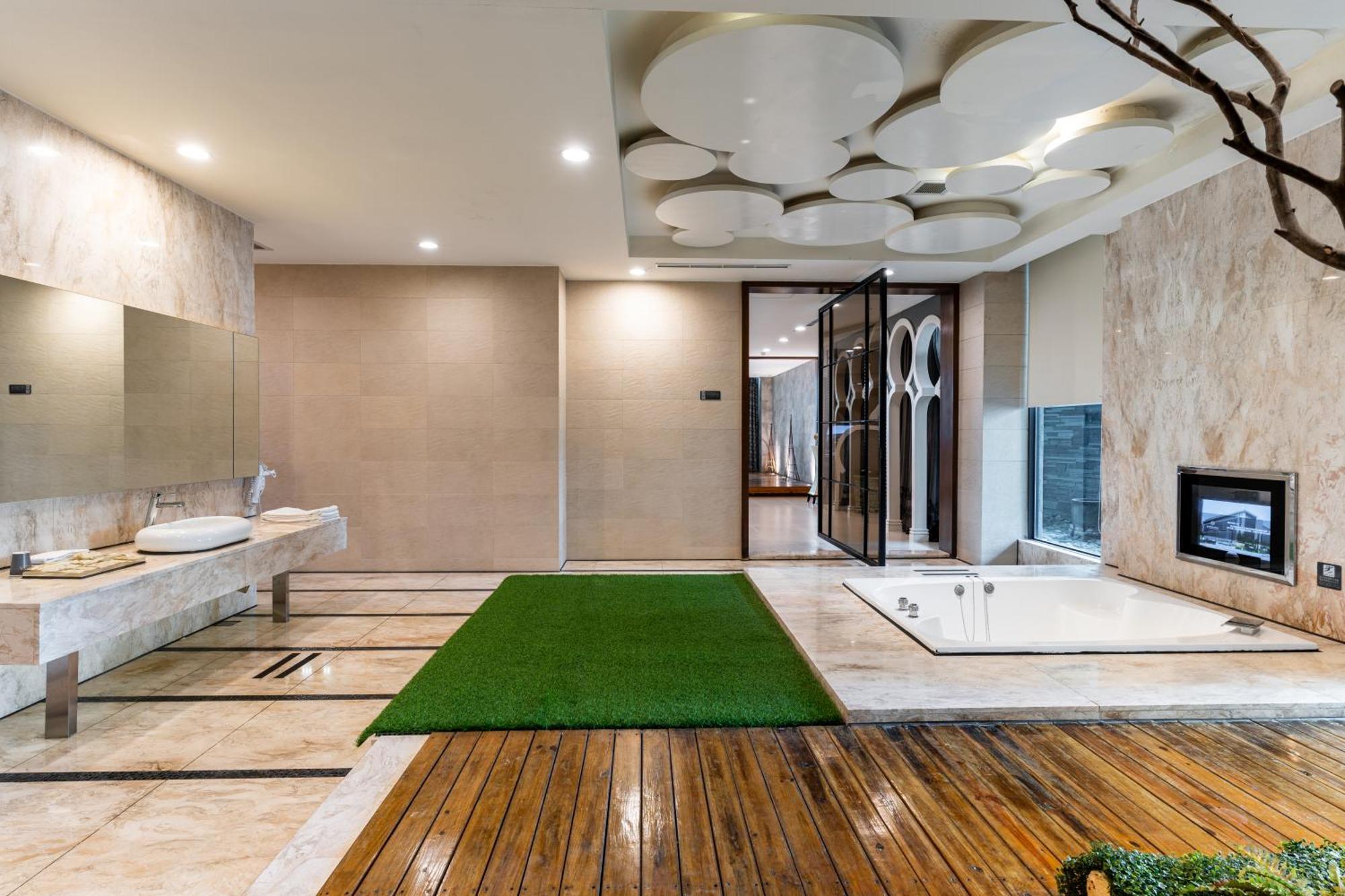 Flagship Suite,1628666936:JPEG