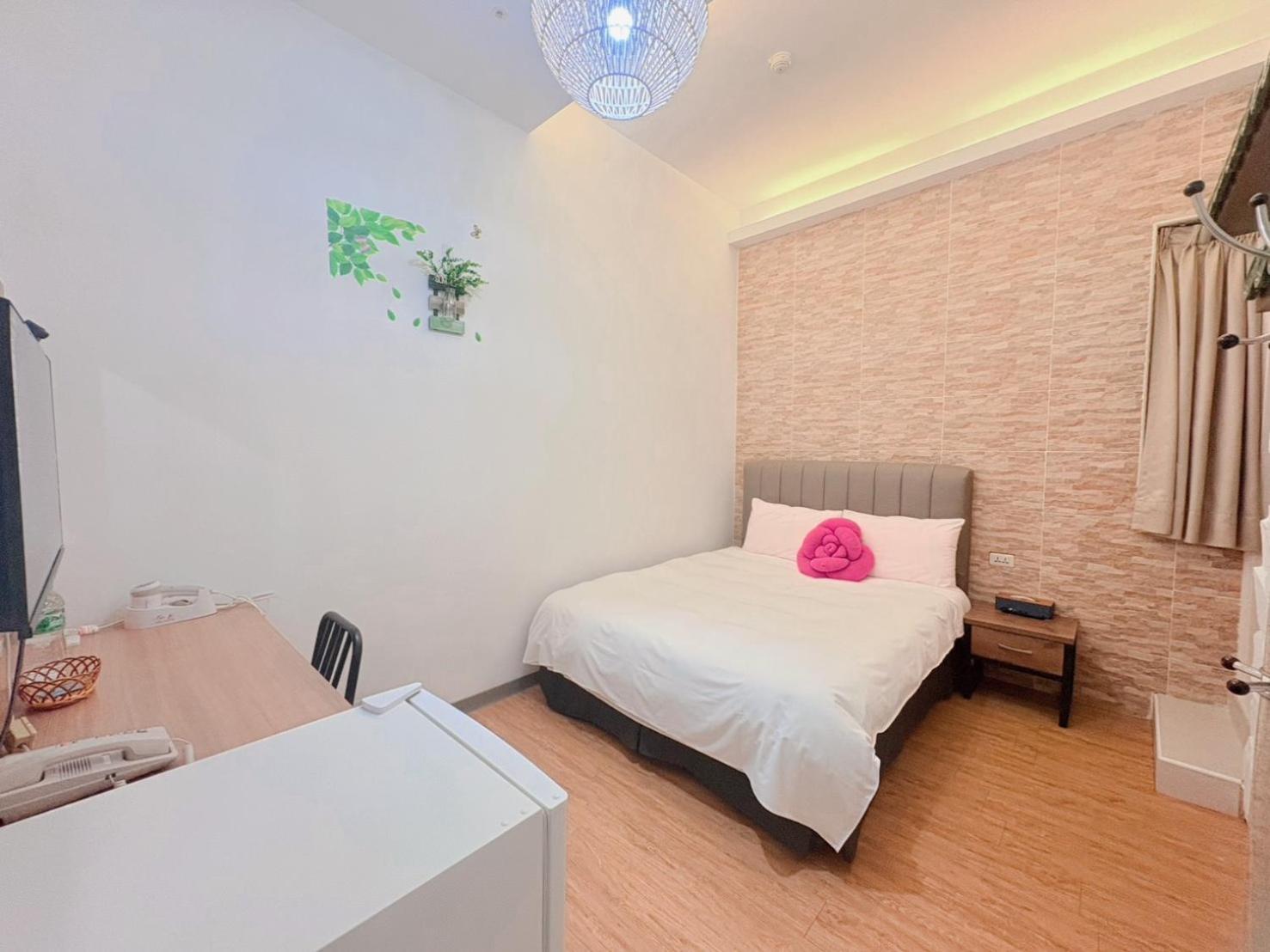 Standard Double Suite,1651187463:JPEG