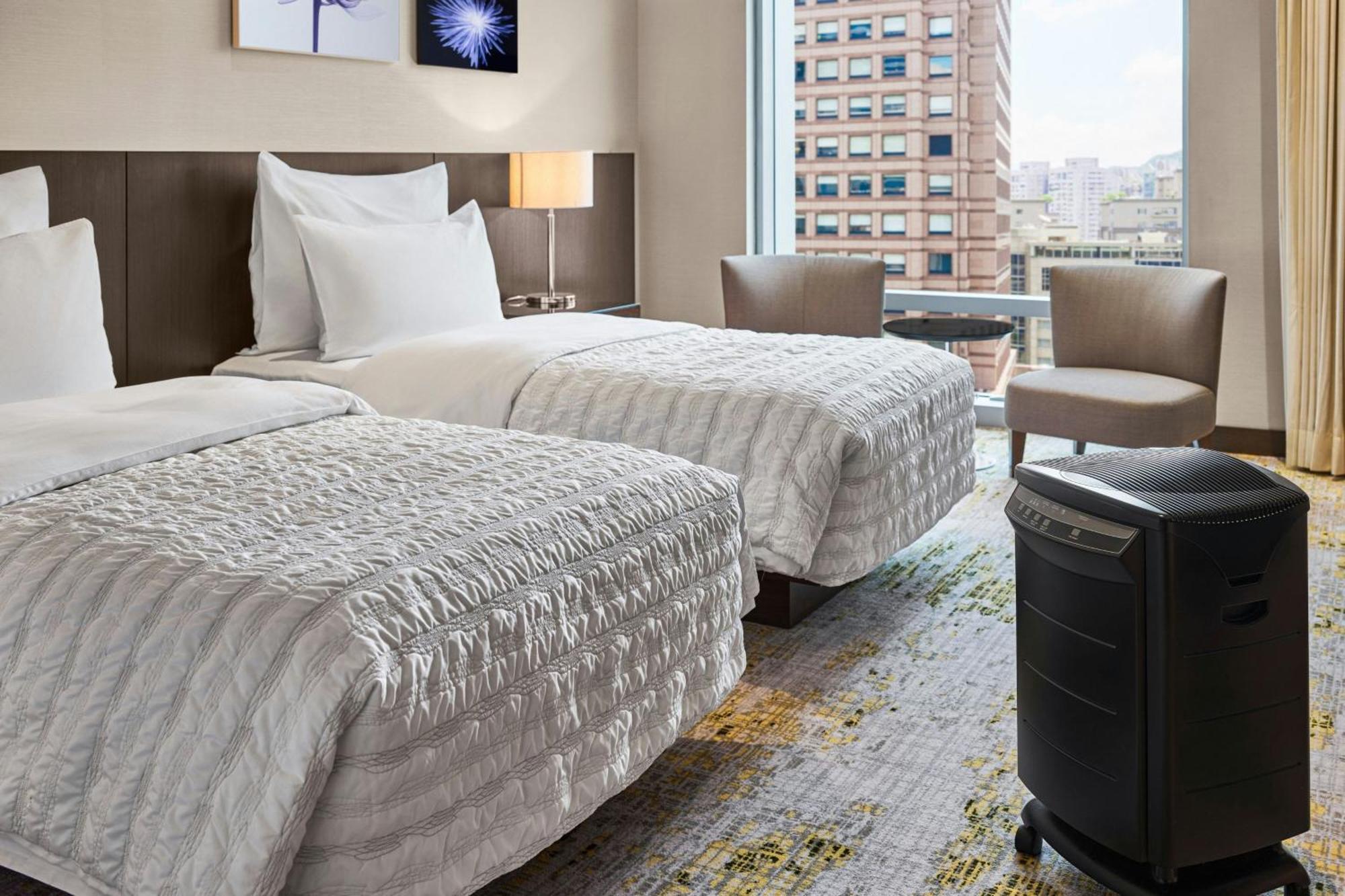 Pure Deluxe Twin Room