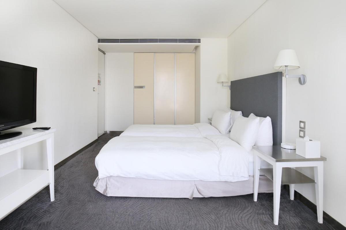 Elite Twin Room