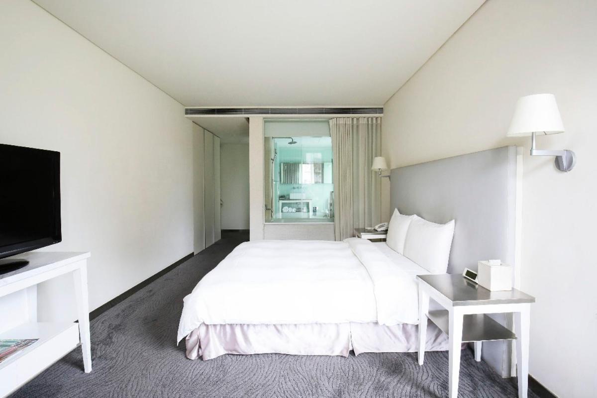Elite Room