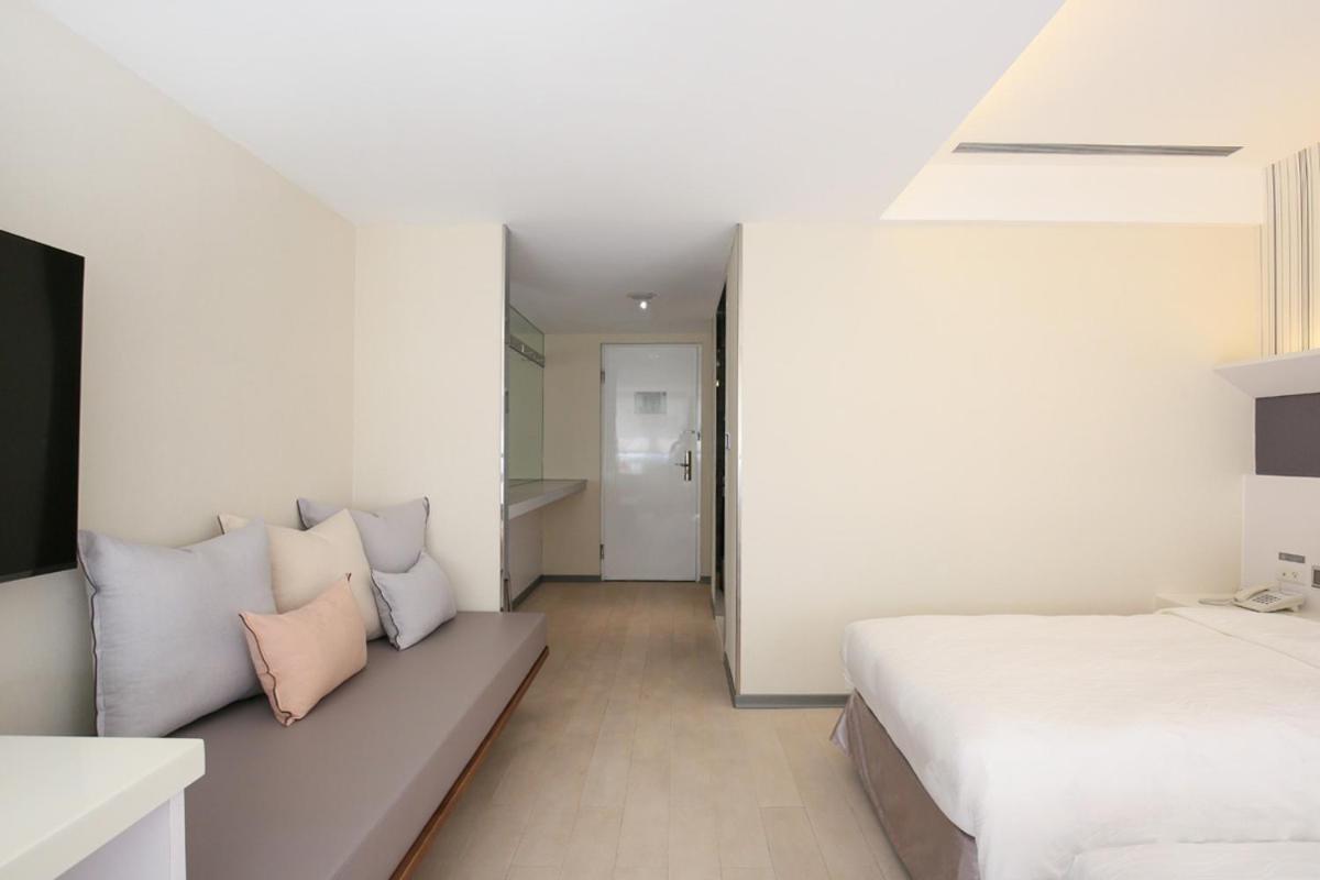 Deluxe Triple Room,1697888525:JPEG