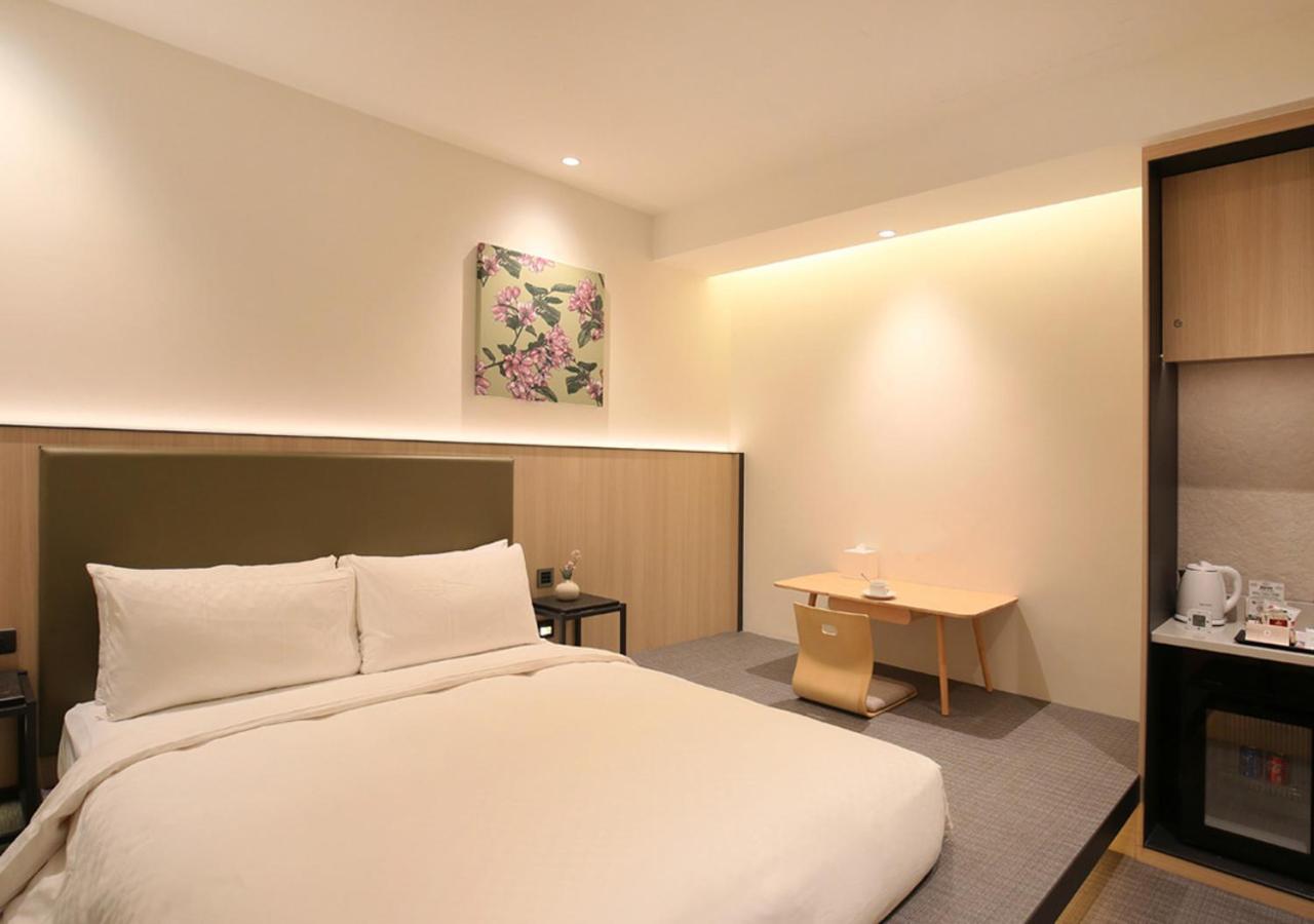 Economy Double Room no window