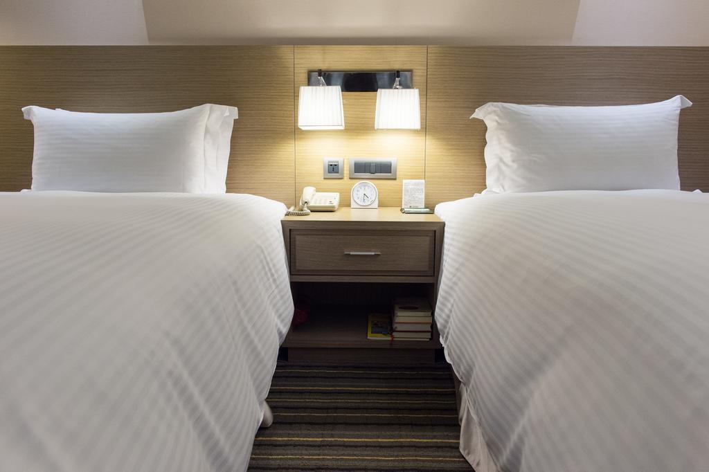 Executive Twin Room with Extra Bed,1339111766:JPEG