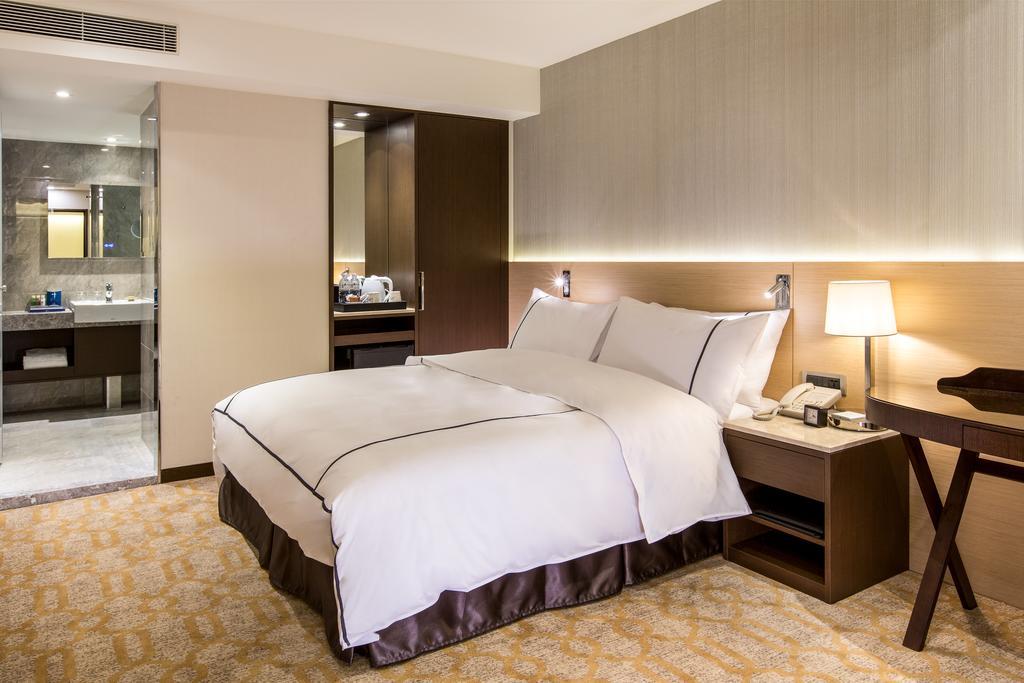 Deluxe Double Room,1551785191:JPEG