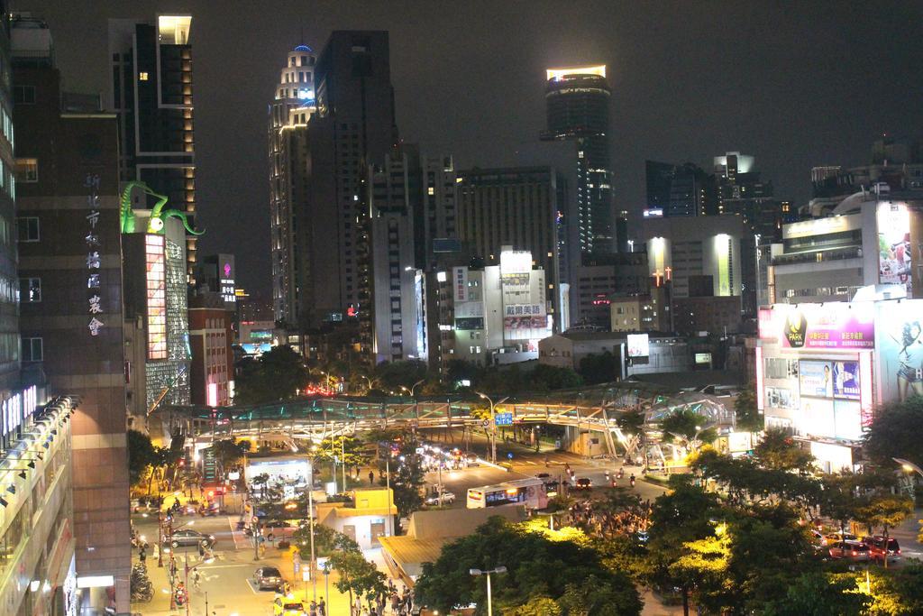 Family Room,1739418607:JPEG