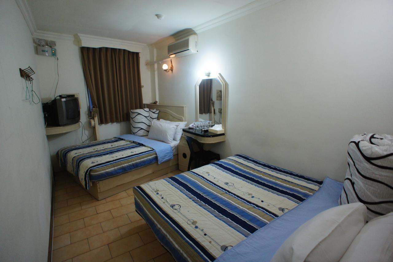Quadruple Room Bath