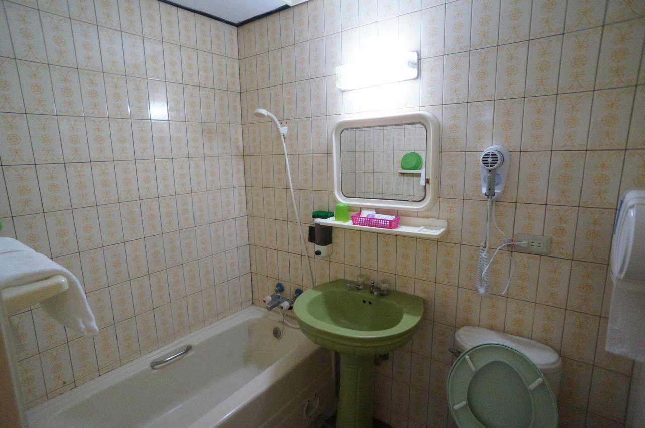 Deluxe Double Room Bath