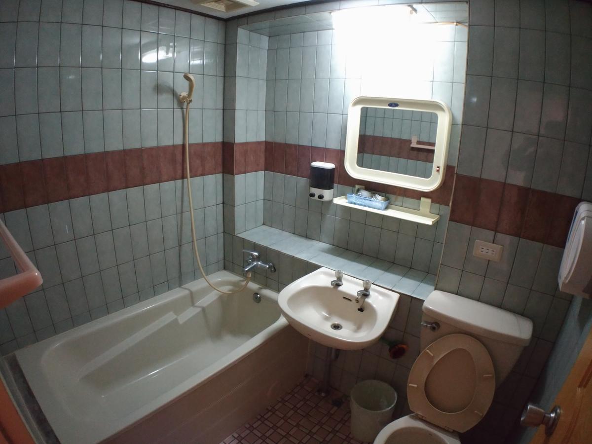 Quadruple Room Bath