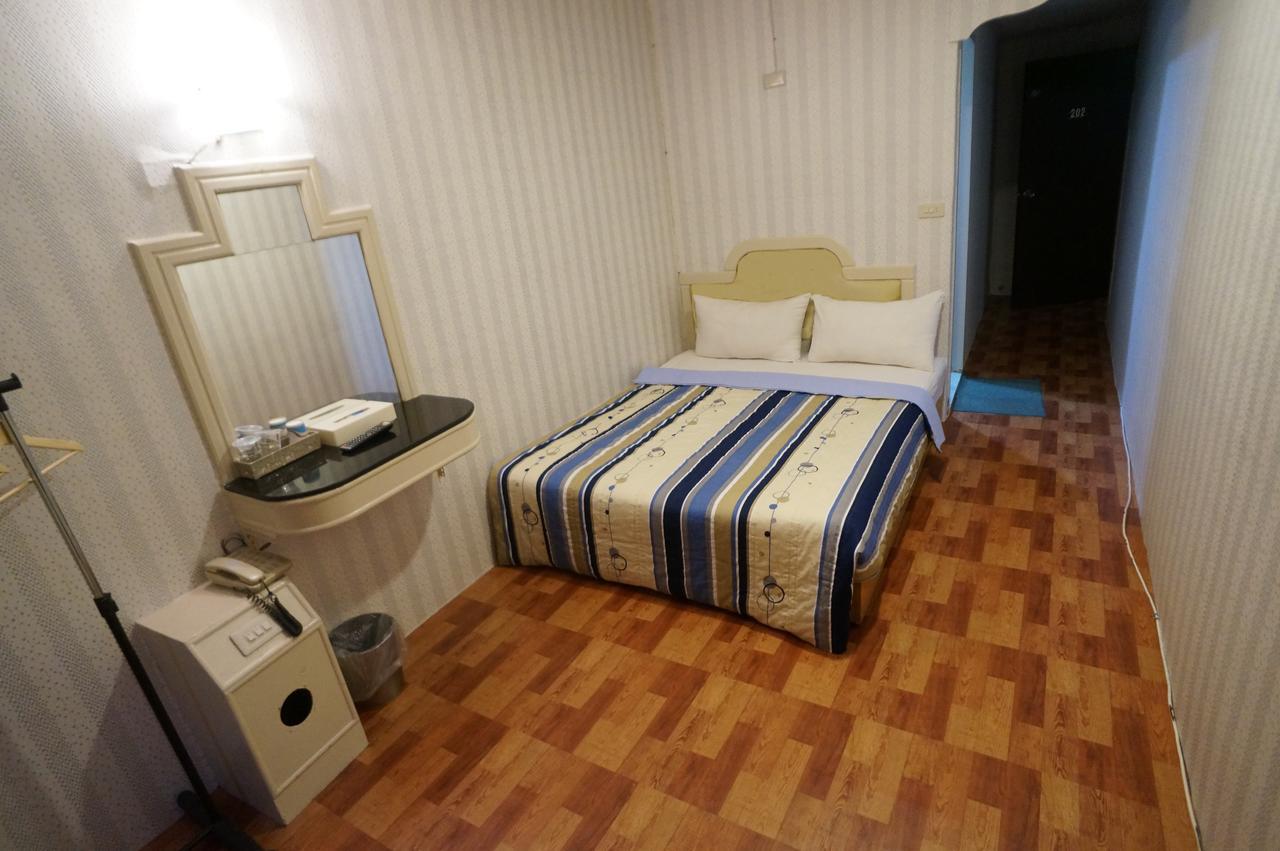 Deluxe Double Room Bath