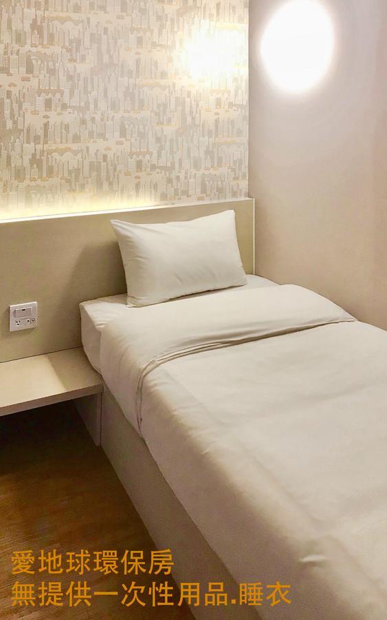 Female Environmental-Friendly Single Room