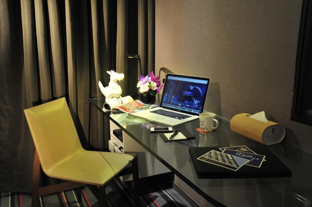 Premier Zweibettzimmer mit Stadtblick