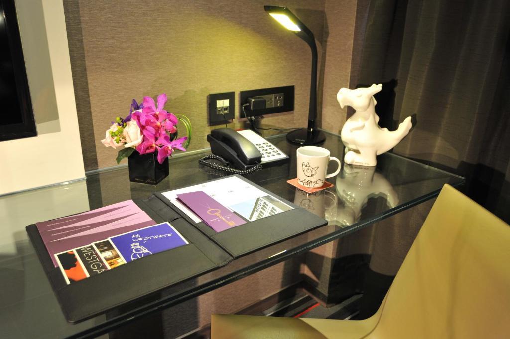 Grand Suite with 2 Single Beds & 1 Sofa Bed