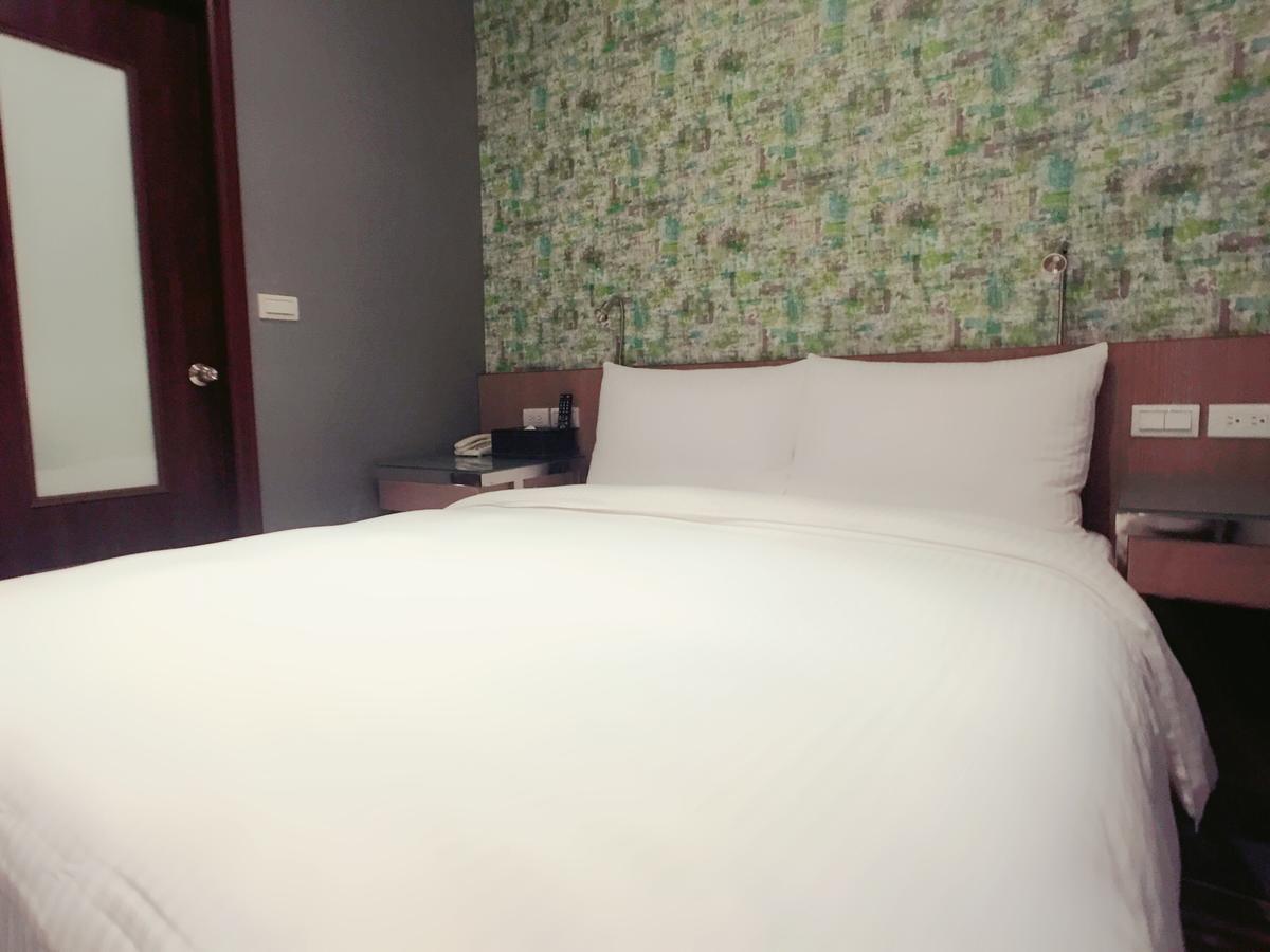Standard Double Room No Window