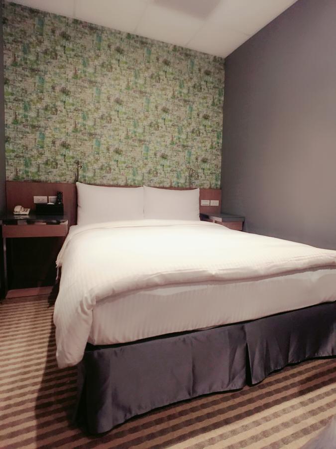 Standard Double Room No Window