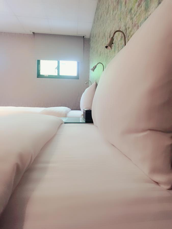 Standard Triple Room No Window