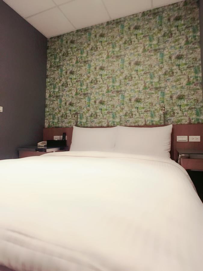 Standard Double Room No Window