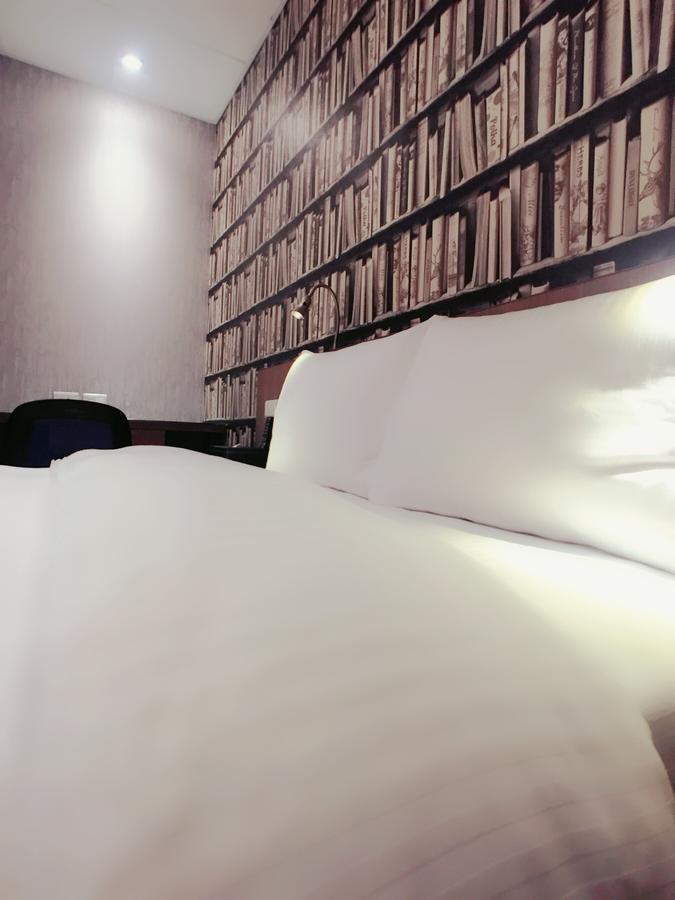 Standard Double Room No Window