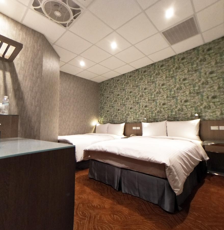 Standard Quadruple Room No Window