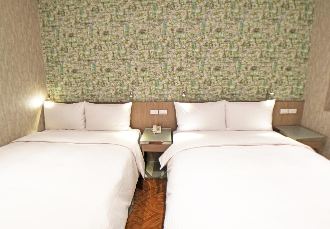 Standard Quadruple Room No Window
