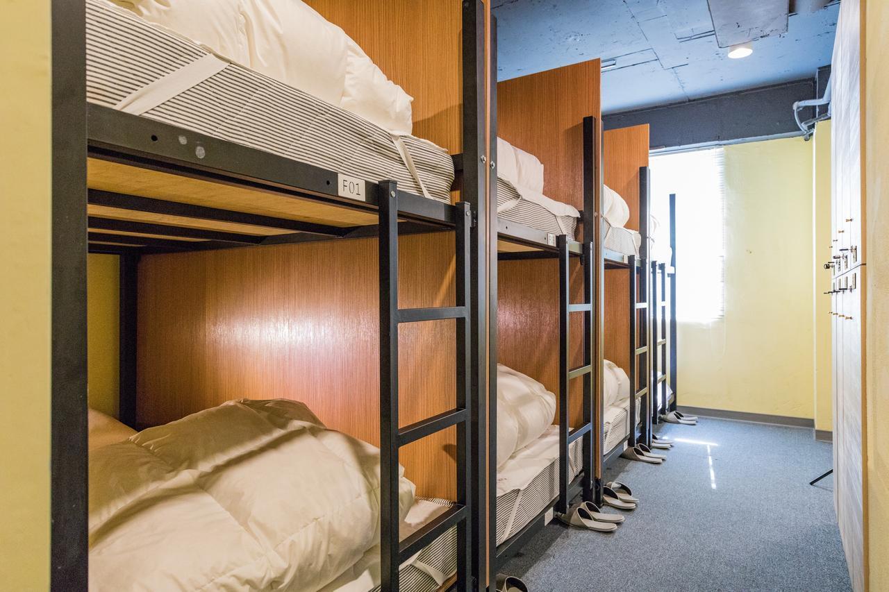 Etagenbett im Schlafsaal für Frauen