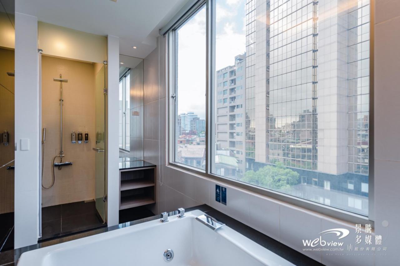Chambre Lit King-Size Supérieure - Vue sur 101