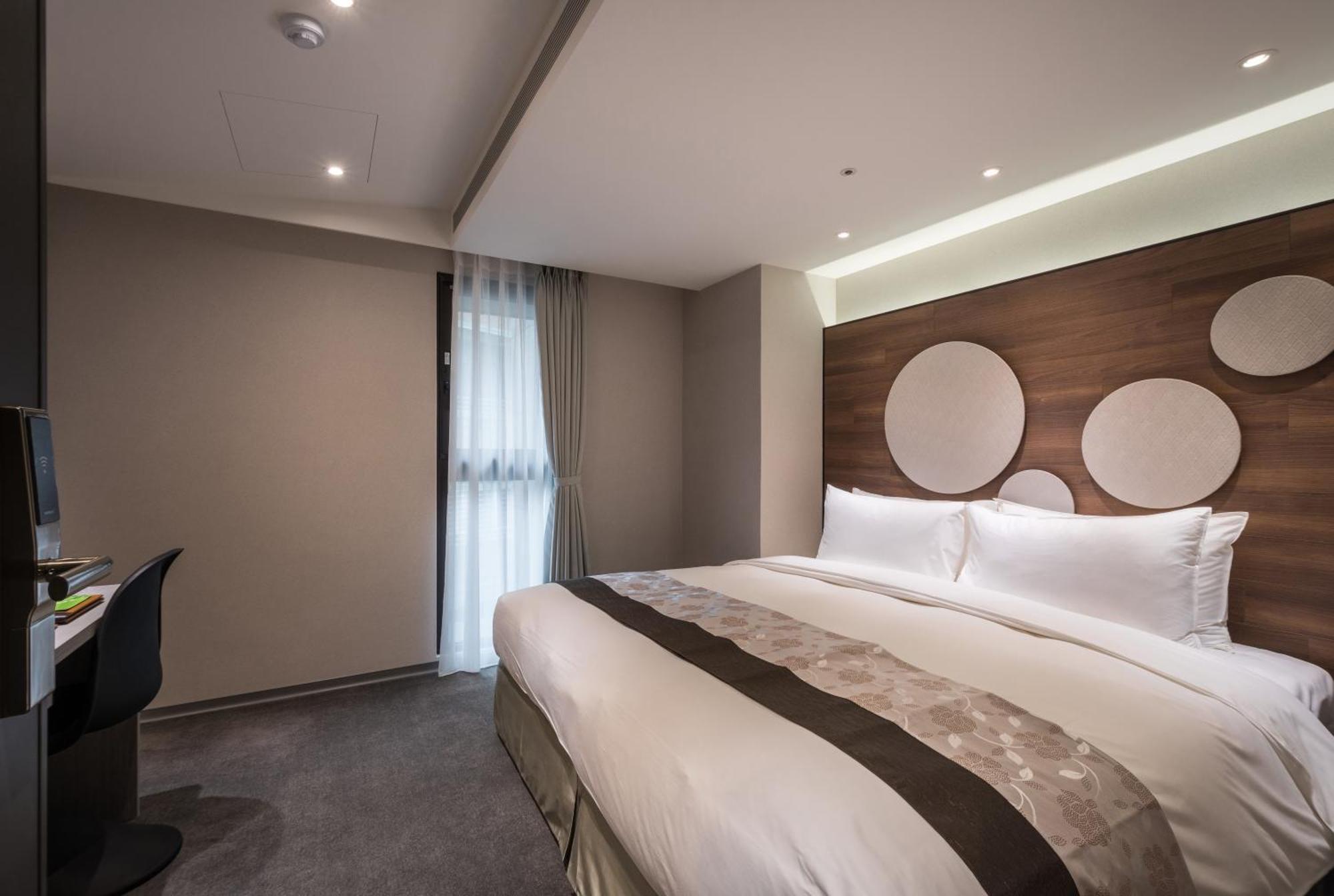 Standard Double Room,1289387155:JPEG