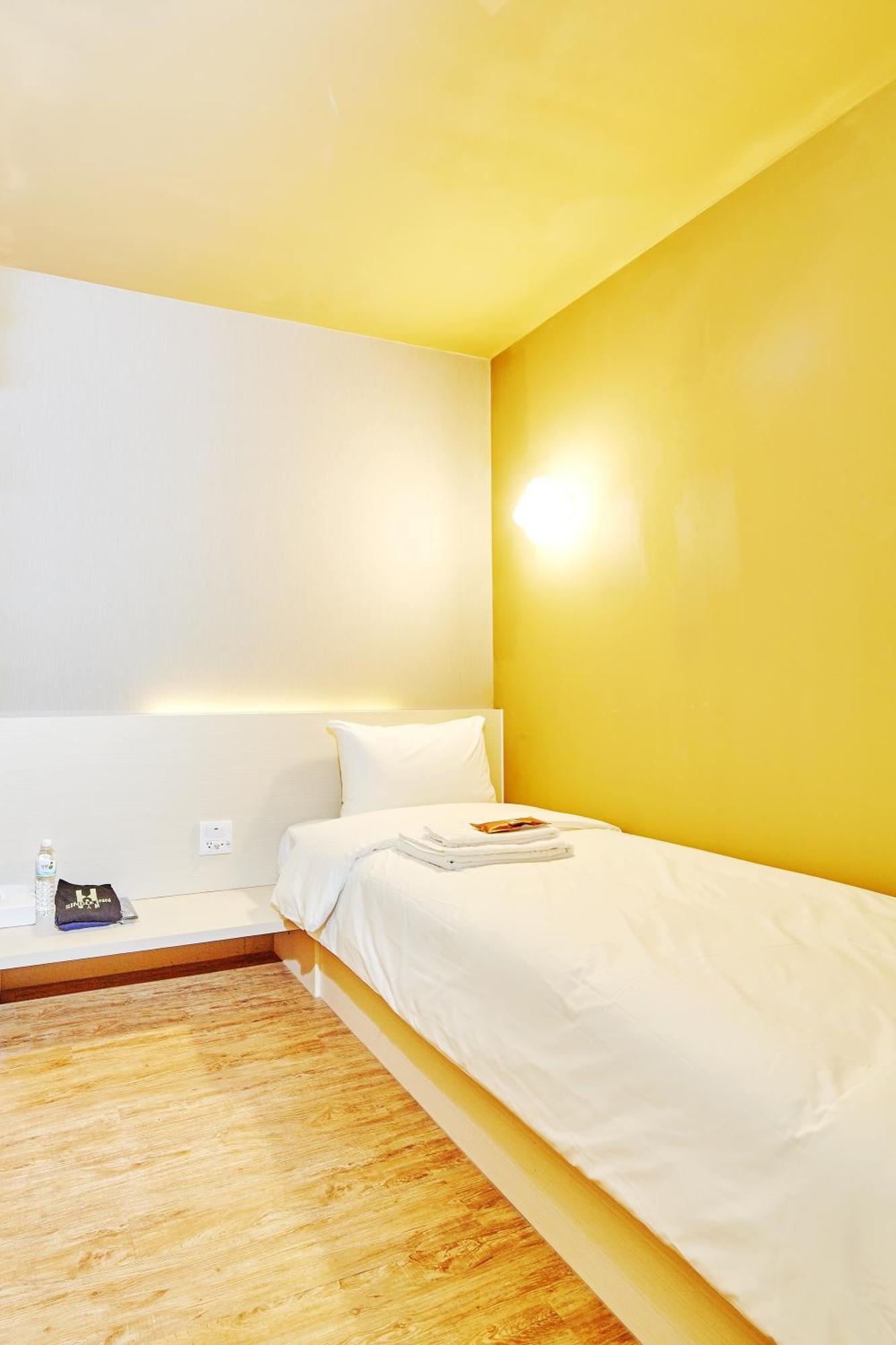 Single Room Female