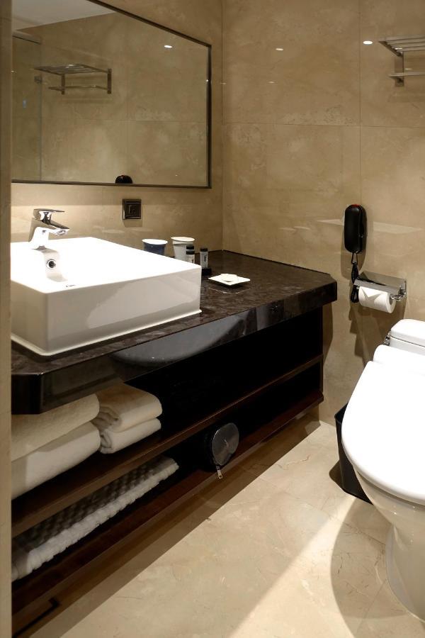 Double Room with Balcony,949808689:JPEG