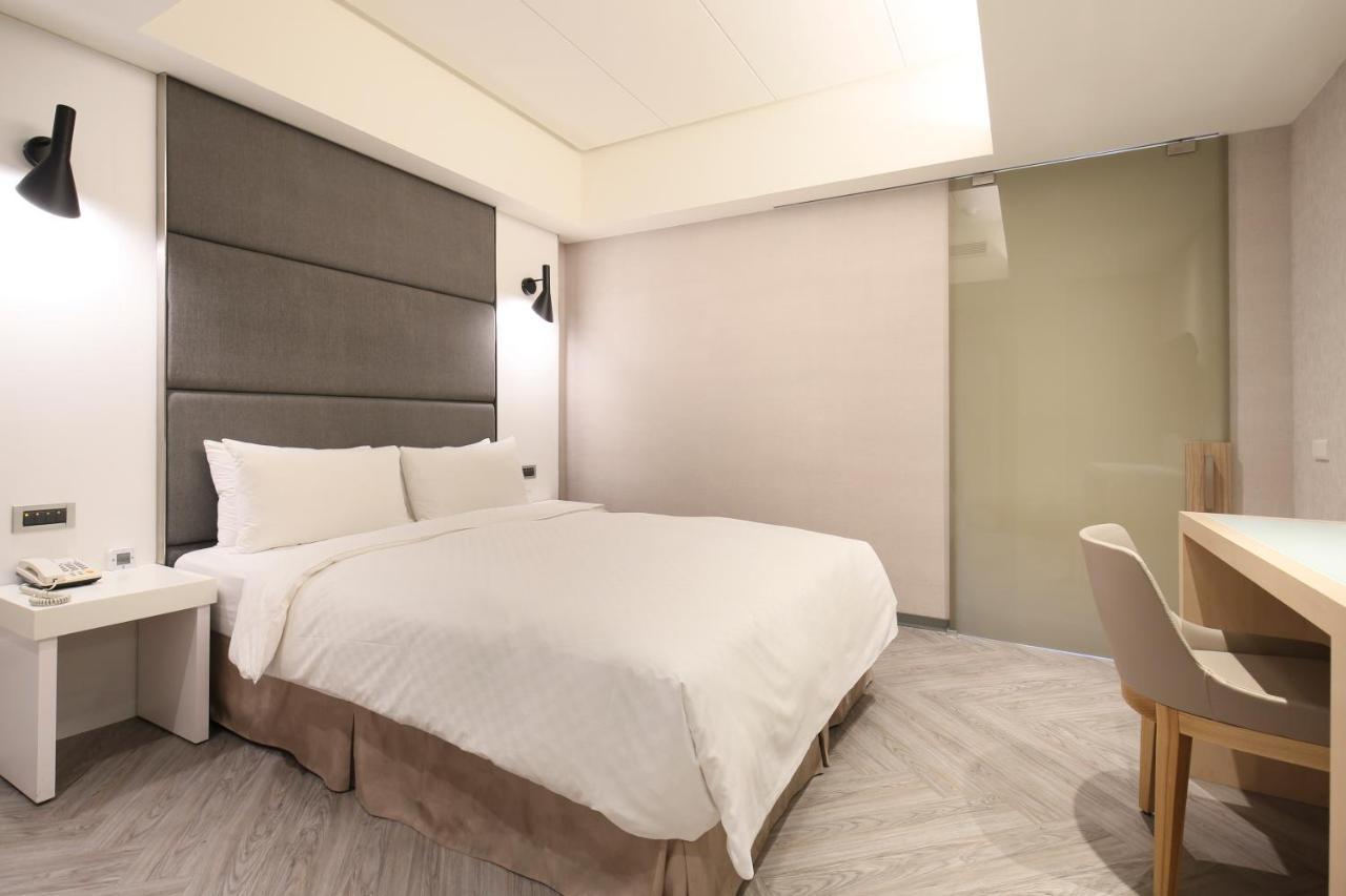 Economy Double Room no window