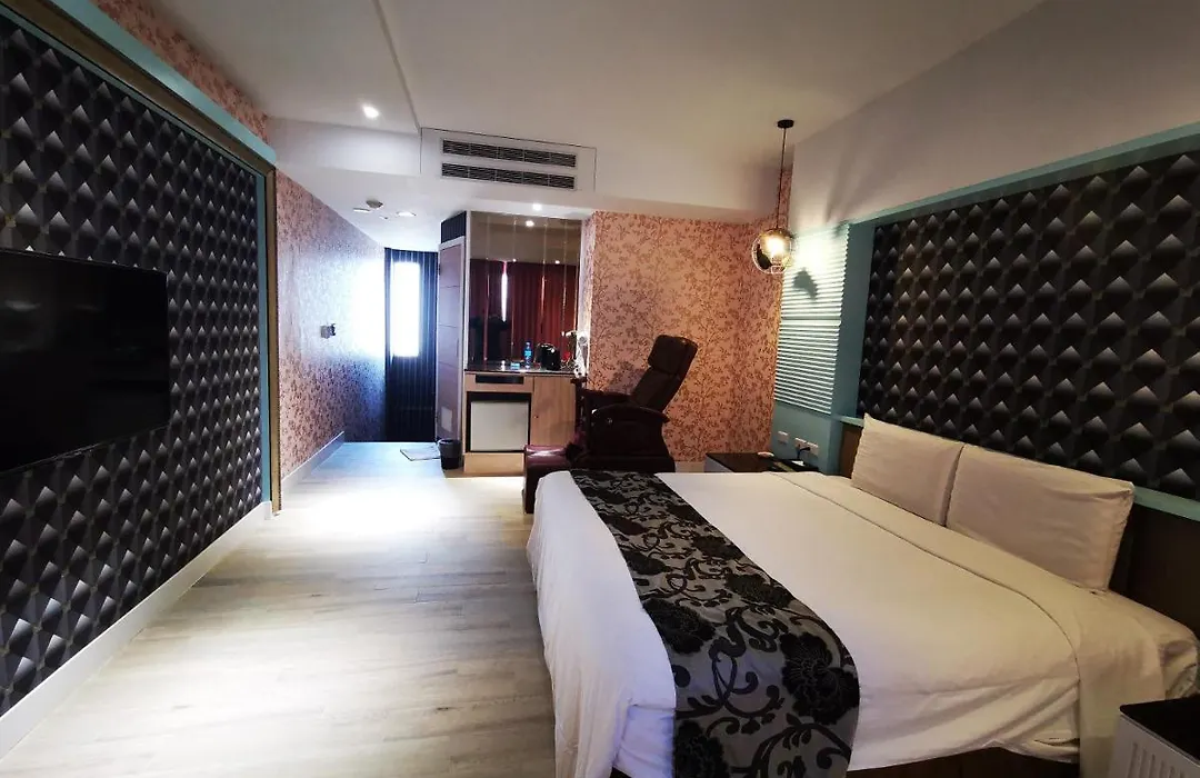 Love Story Motel-1