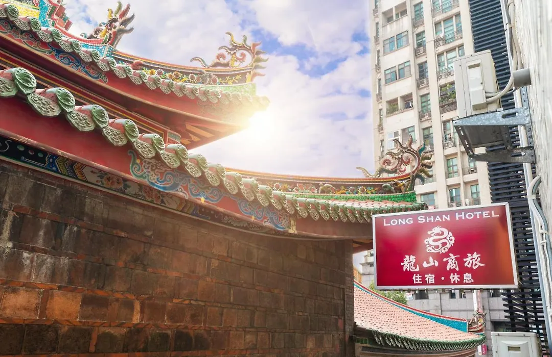 Longshan Inn-1