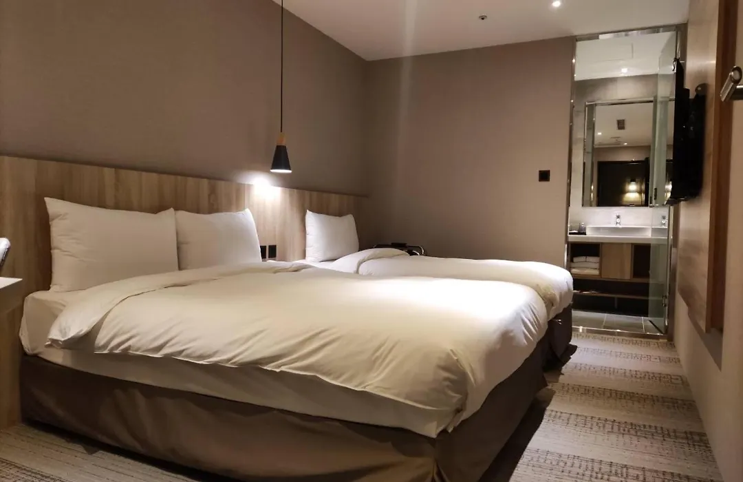 N Hotel-1