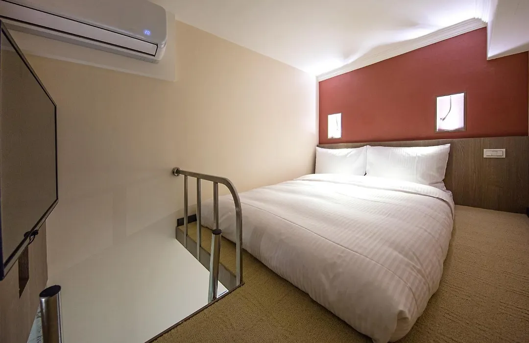 Ciaoer Apt-1
