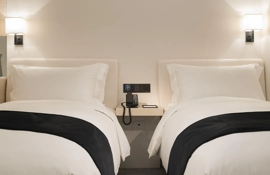 Swiio Hotel Daan-1