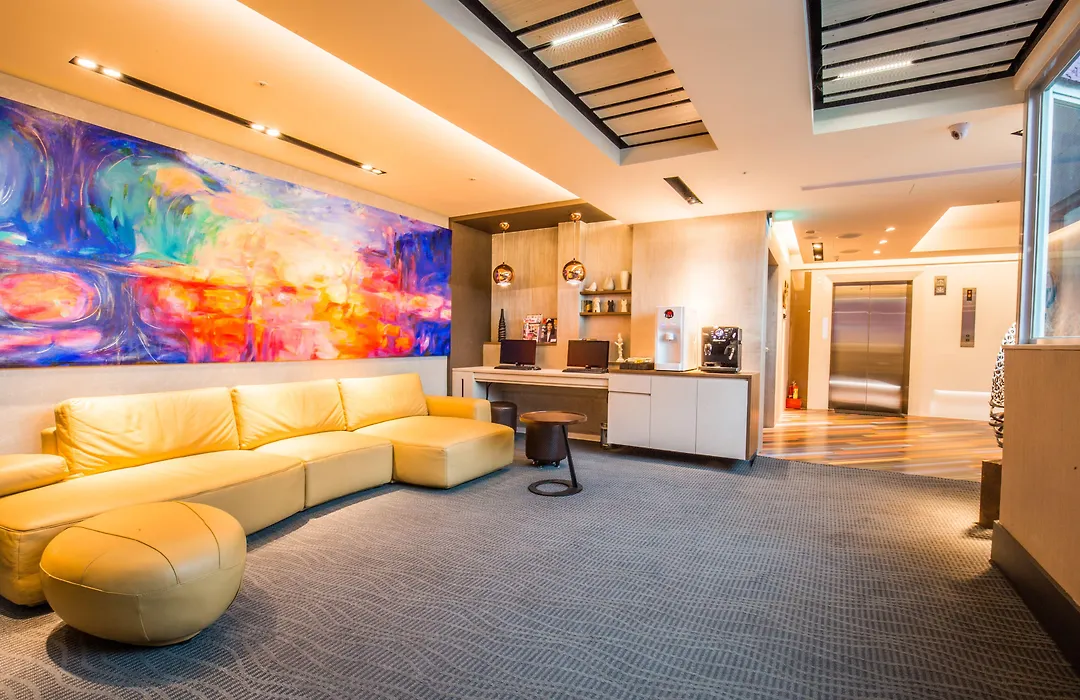Walker Hotel. Ximen-1