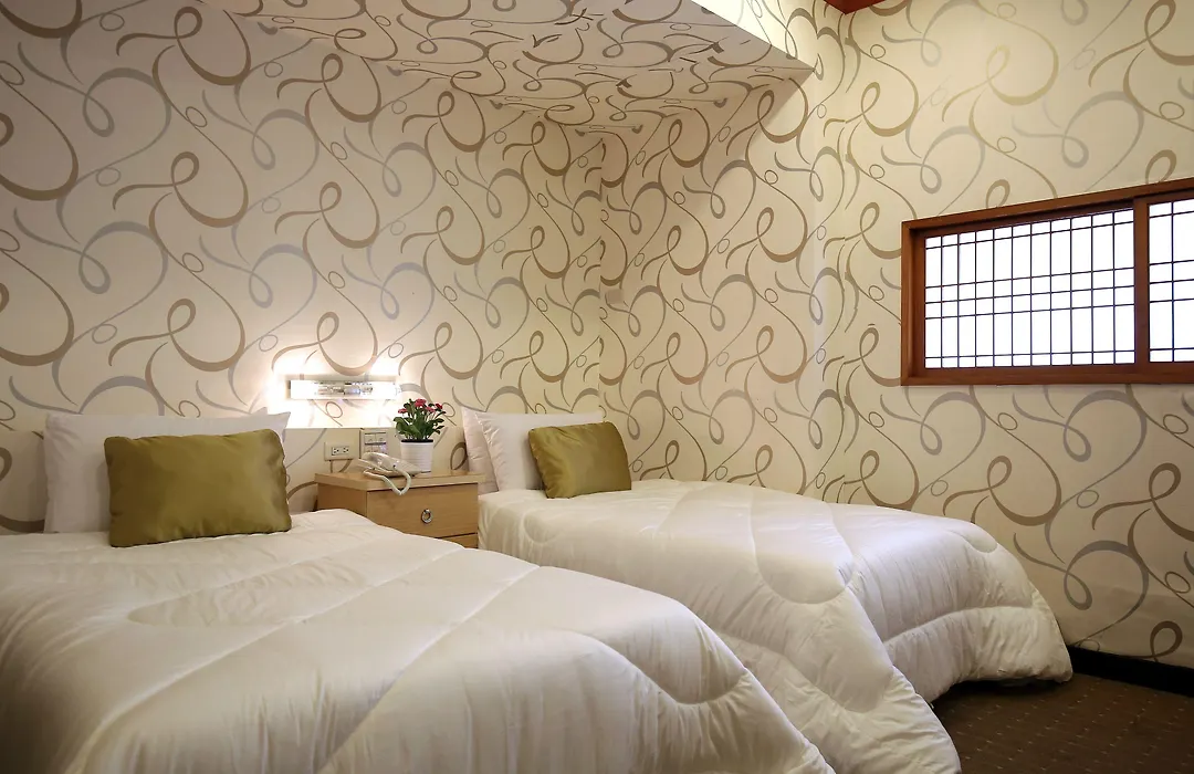 Gorgeous Hot Spring Resort-1