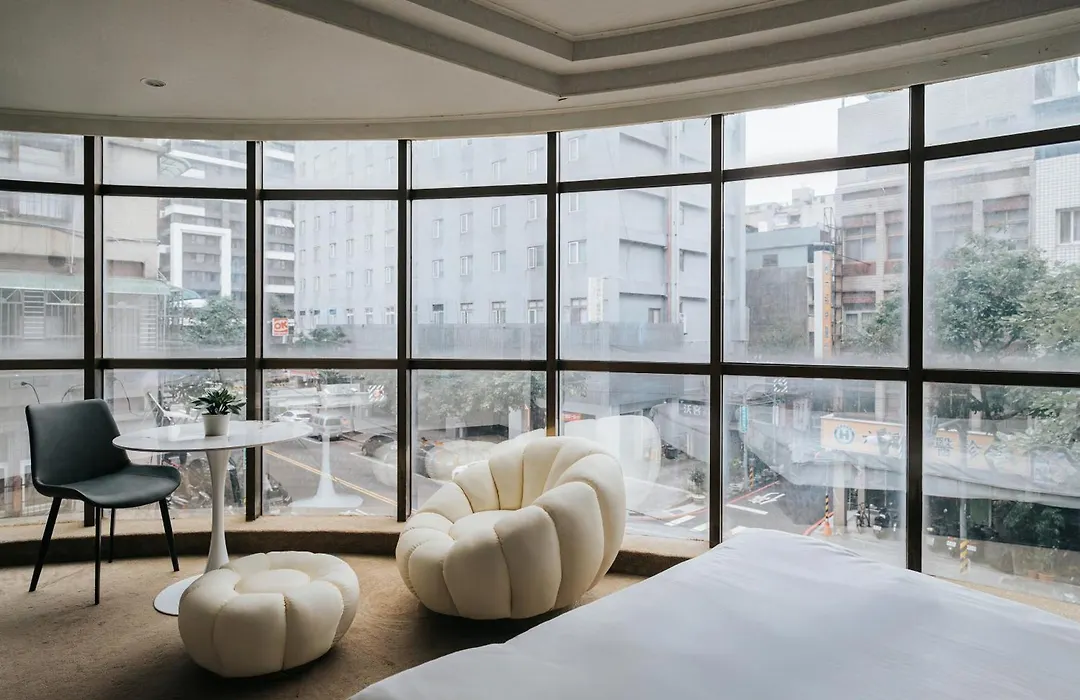Meworld Hotel-Sanchong-1
