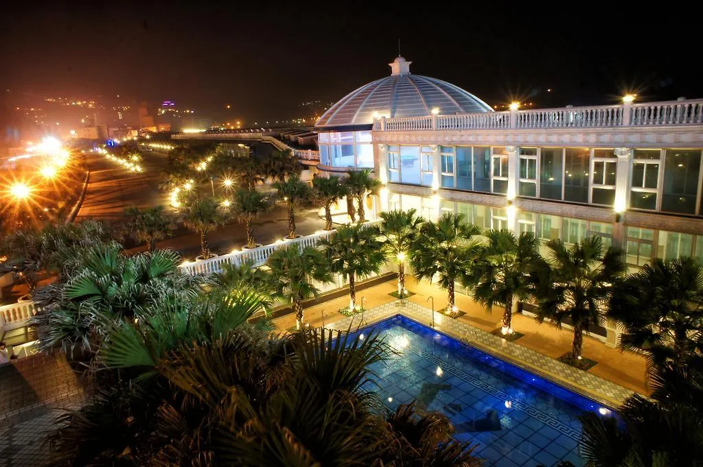 White House Hot Spring Beach Resort-1