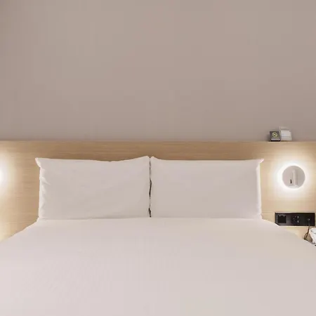 Hub Hotel Banqiao Inn Far Eastern Branch-3